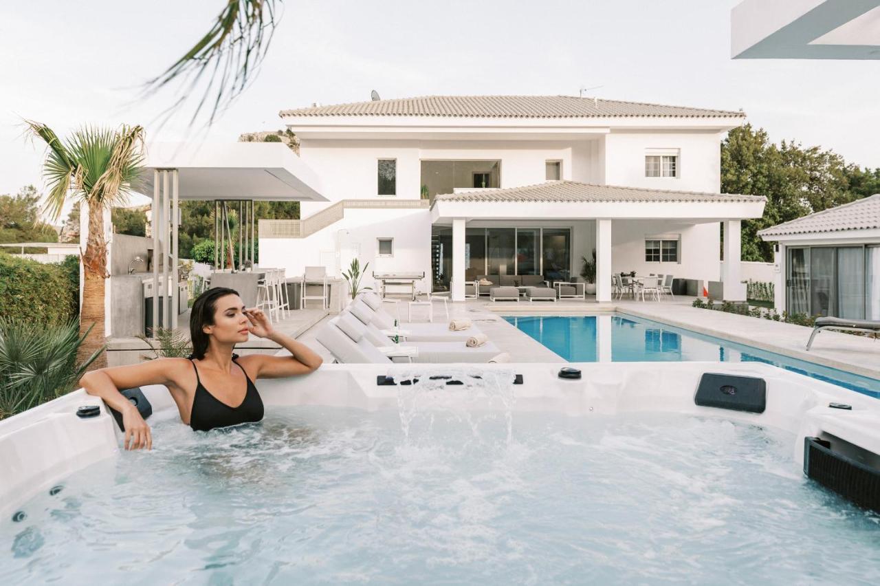 M Mansion Villa Pefki  Bagian luar foto