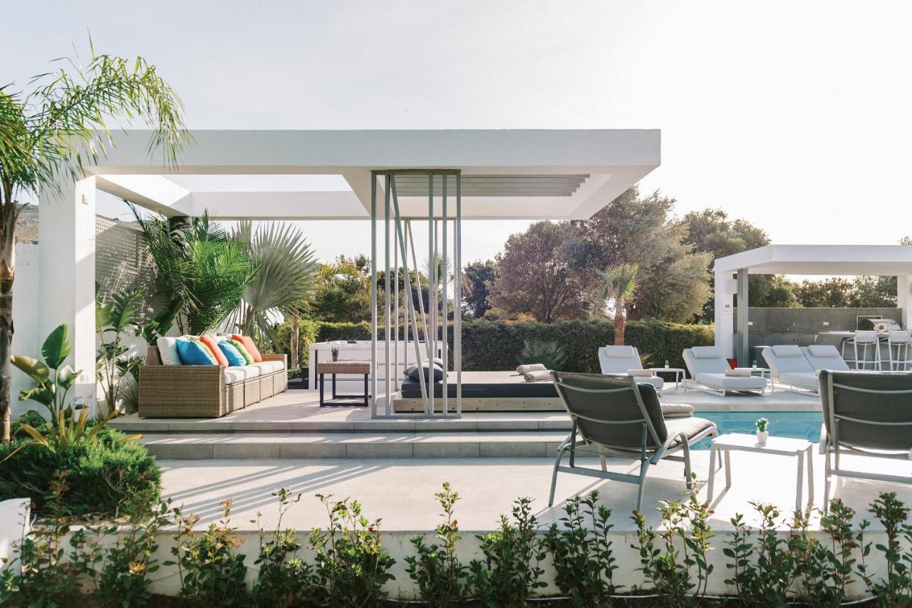 M Mansion Villa Pefki  Bagian luar foto